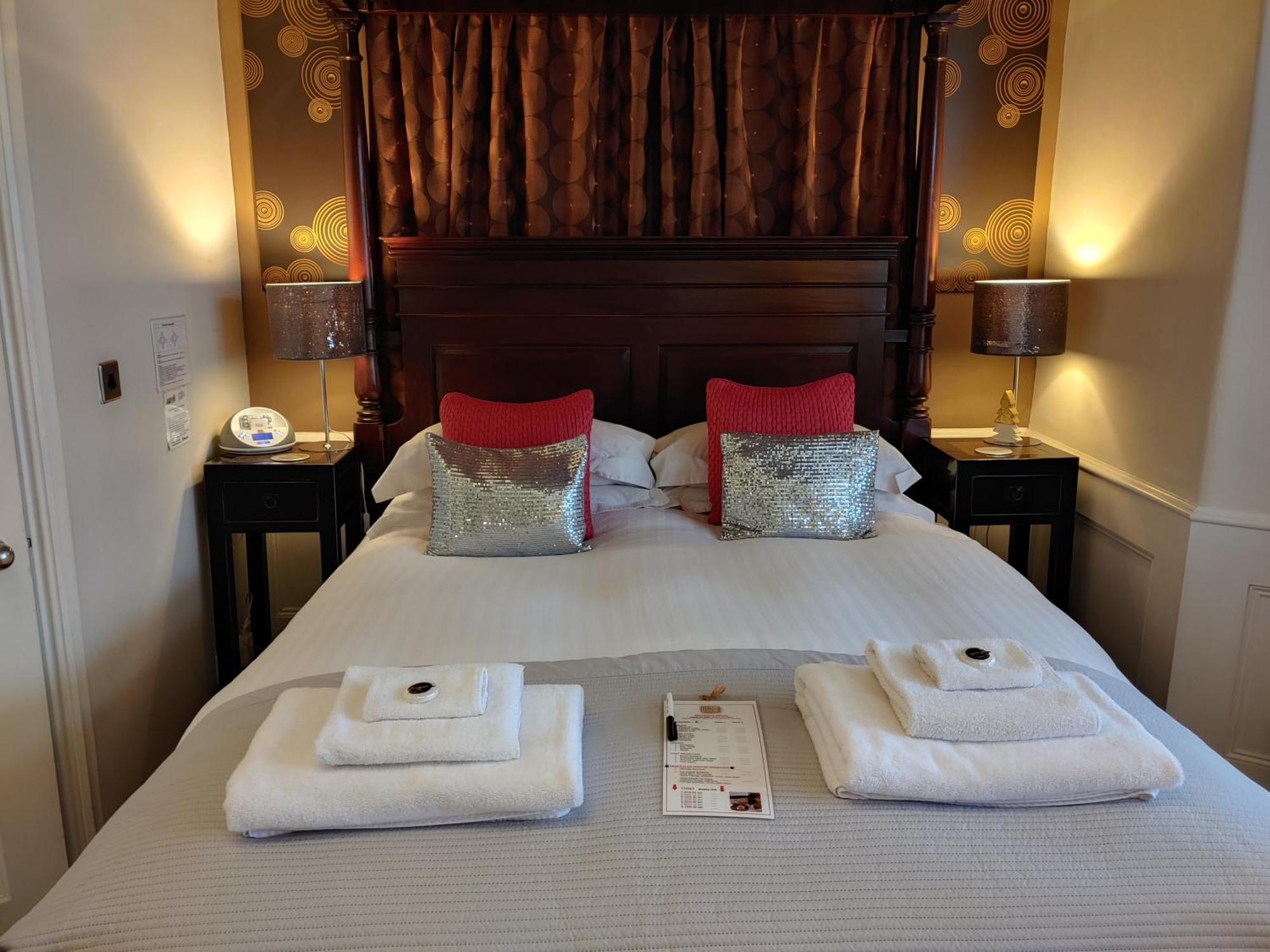 The Bath House Boutique B&B - In-Room Breakfast - Free Parking Zewnętrze zdjęcie