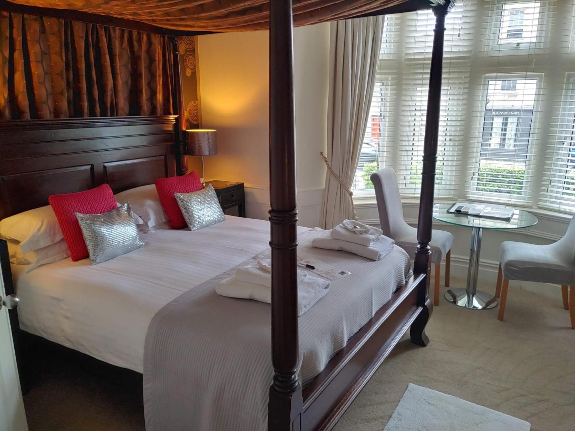 The Bath House Boutique B&B - In-Room Breakfast - Free Parking Zewnętrze zdjęcie