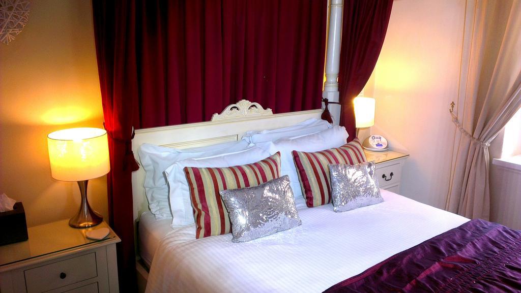 The Bath House Boutique B&B - In-Room Breakfast - Free Parking Zewnętrze zdjęcie